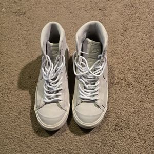 Nike Blazer Mid '77 Shoes w7